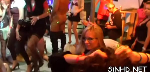 Non-stop gratifying for wet pussies